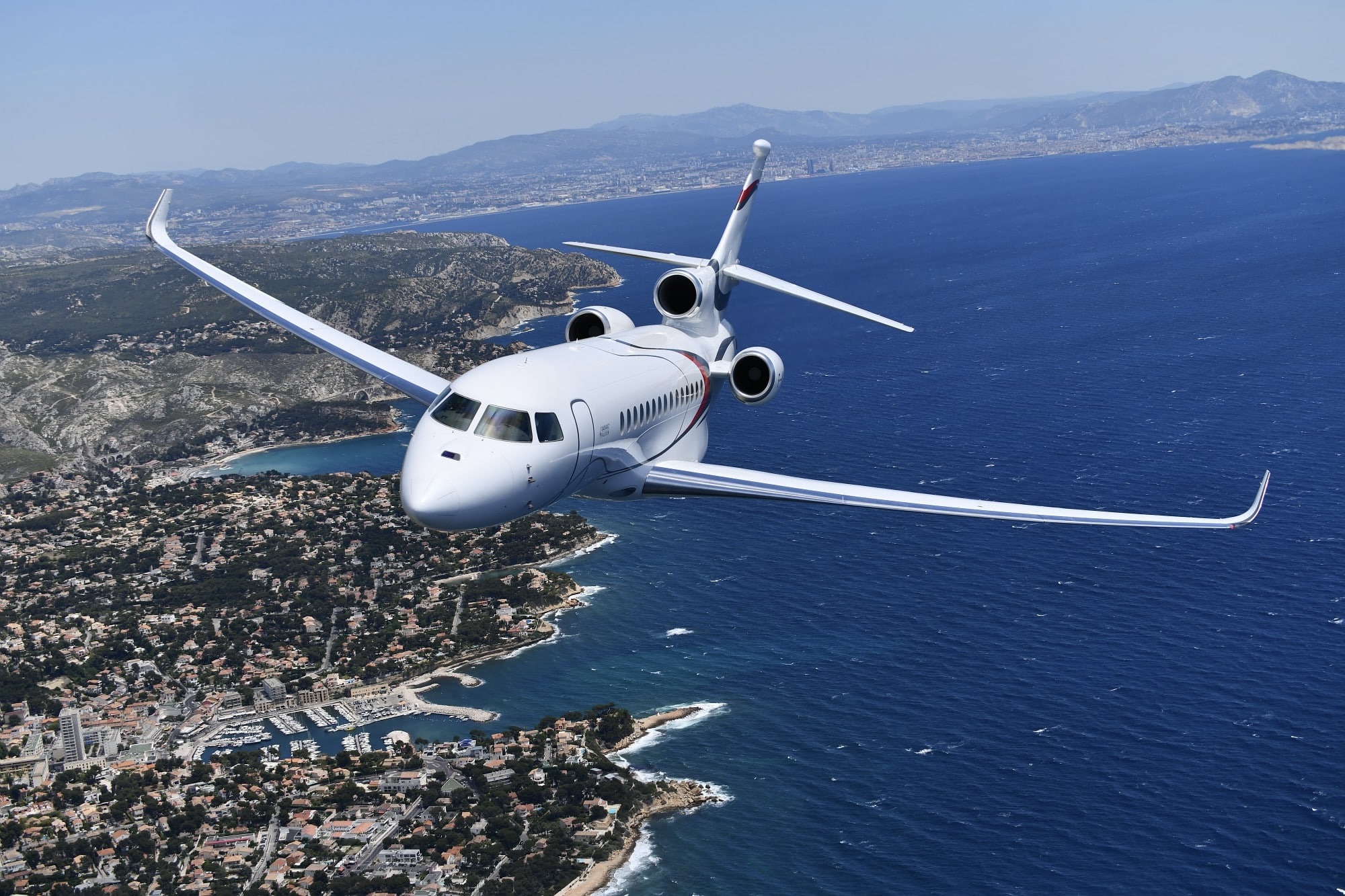 Falcon 7X Exterior 2